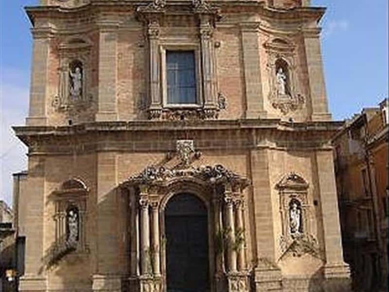 Chiesa Madre dedicata a Santa Maria d'Itria/Mother Church dedicated to St. Maria d'Itria